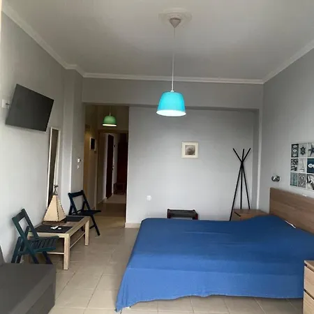 Nefeli Rooms Agia Marina  Exterior photo