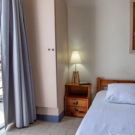 Nefeli Rooms Agia Marina  Exterior photo