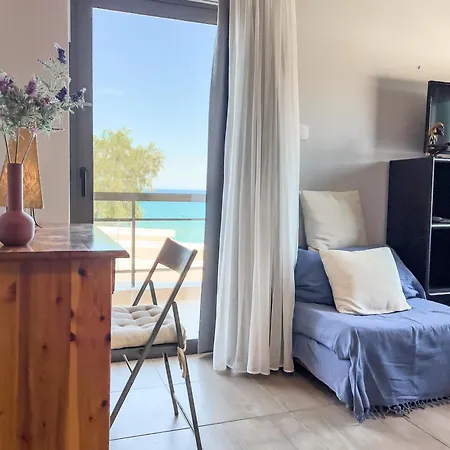 Nefeli Rooms Agia Marina  Exterior photo