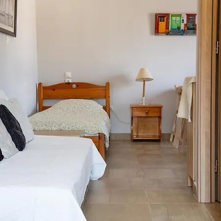 Nefeli Rooms Agia Marina  Exterior photo