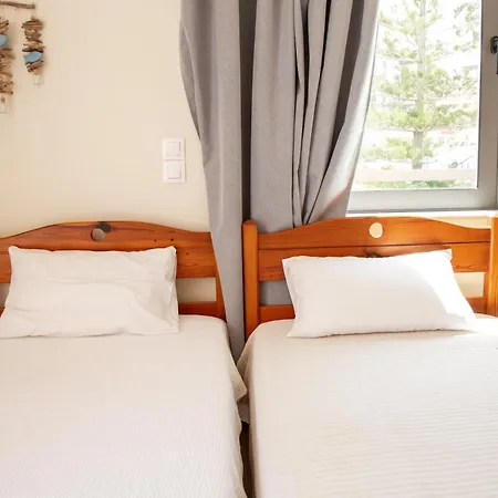 Nefeli Rooms Agia Marina  Exterior photo