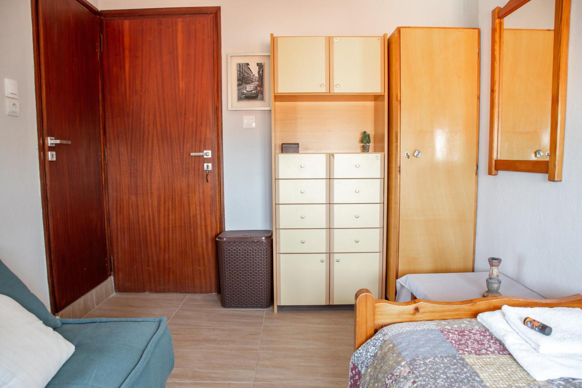 Nefeli Apartment Agia Marina (Crete)